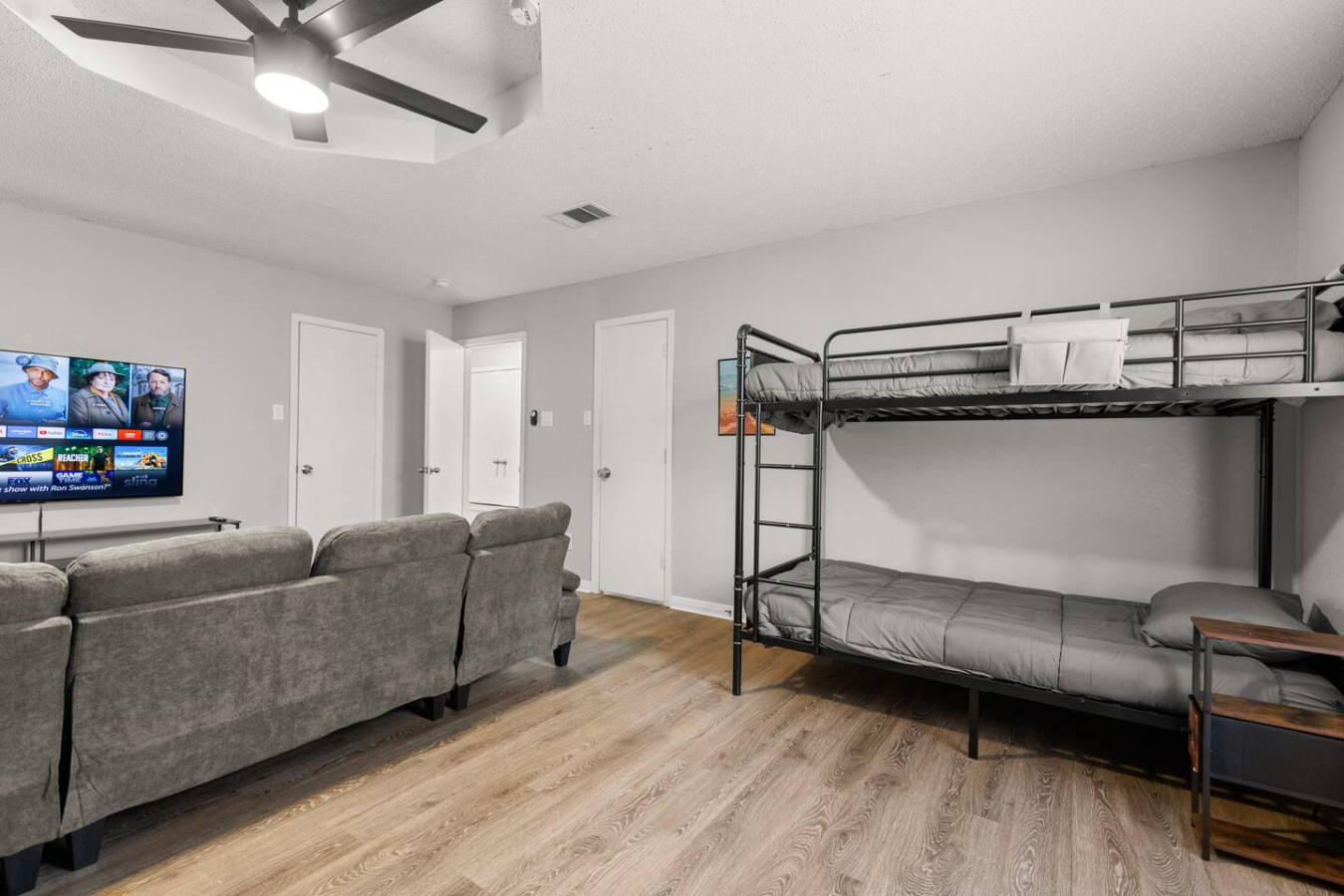 Cozy 4BR Near Baylor & Downtown Waco gallery image 3
