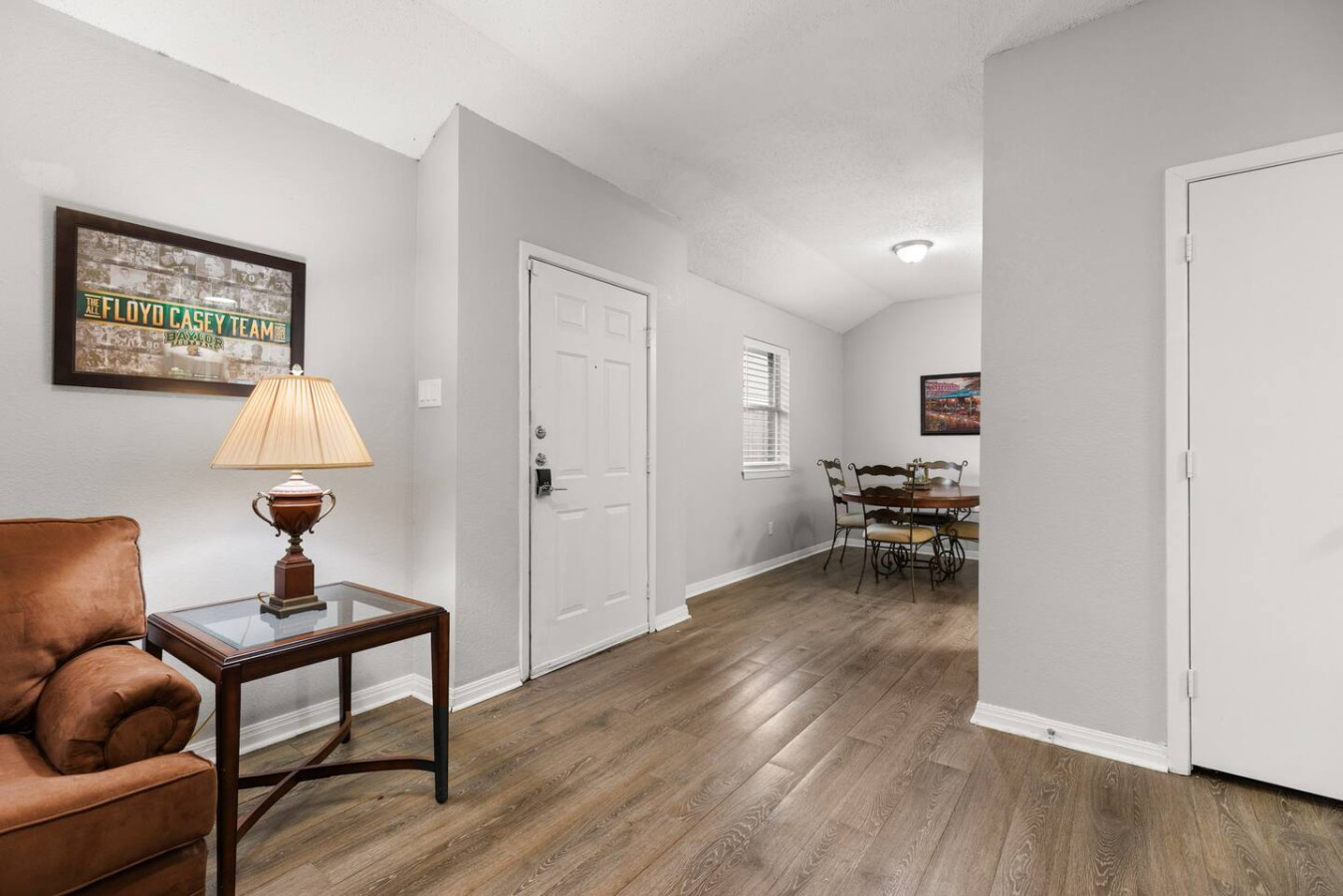 Cozy 4BR Near Baylor & Downtown Waco gallery image 6