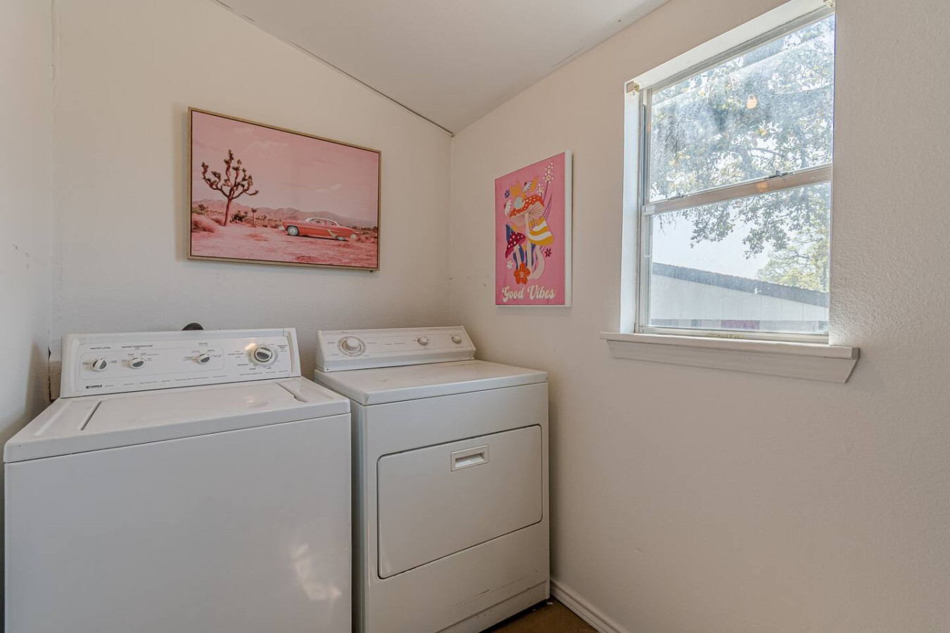 Light Pink View 300 in Wimberley gallery image 9