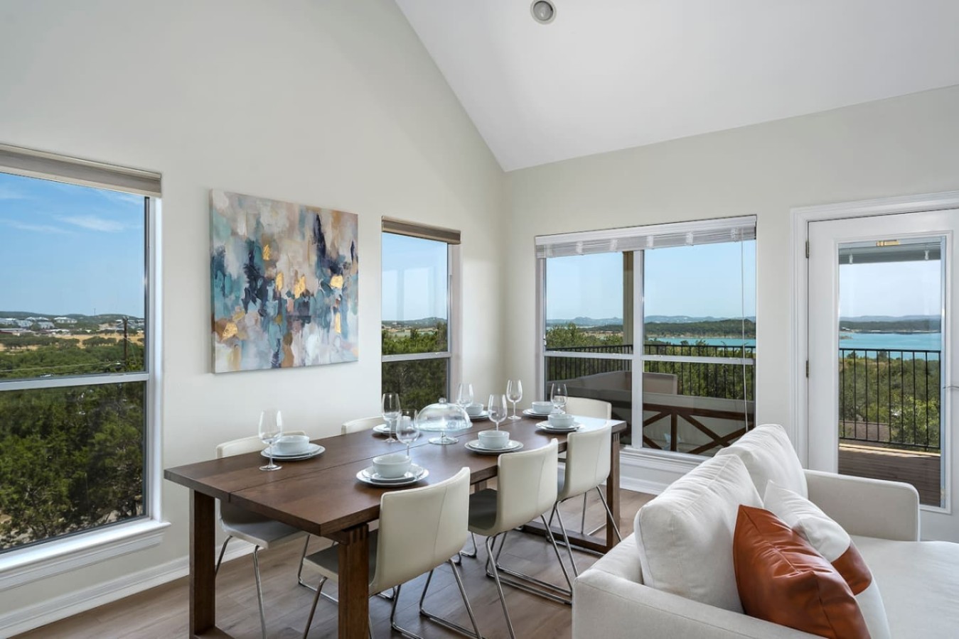 Serene Comfort in Canyon Lake gallery image 9