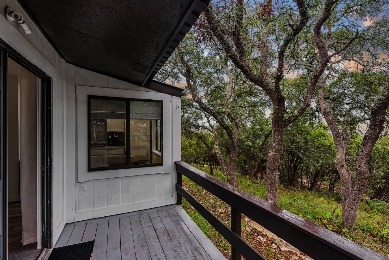 Blue Puerta 296 in Wimberley gallery image 9