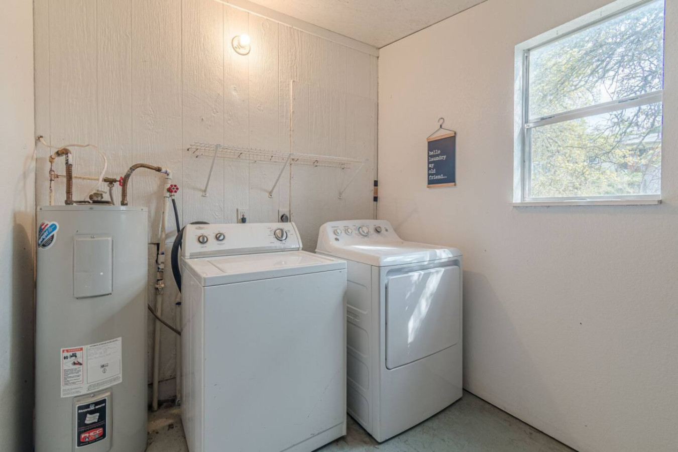 Rojo Puerta 302 in Wimberley gallery image 7